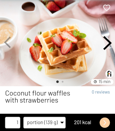 Coconut flour waffles with strawberries Fitatu