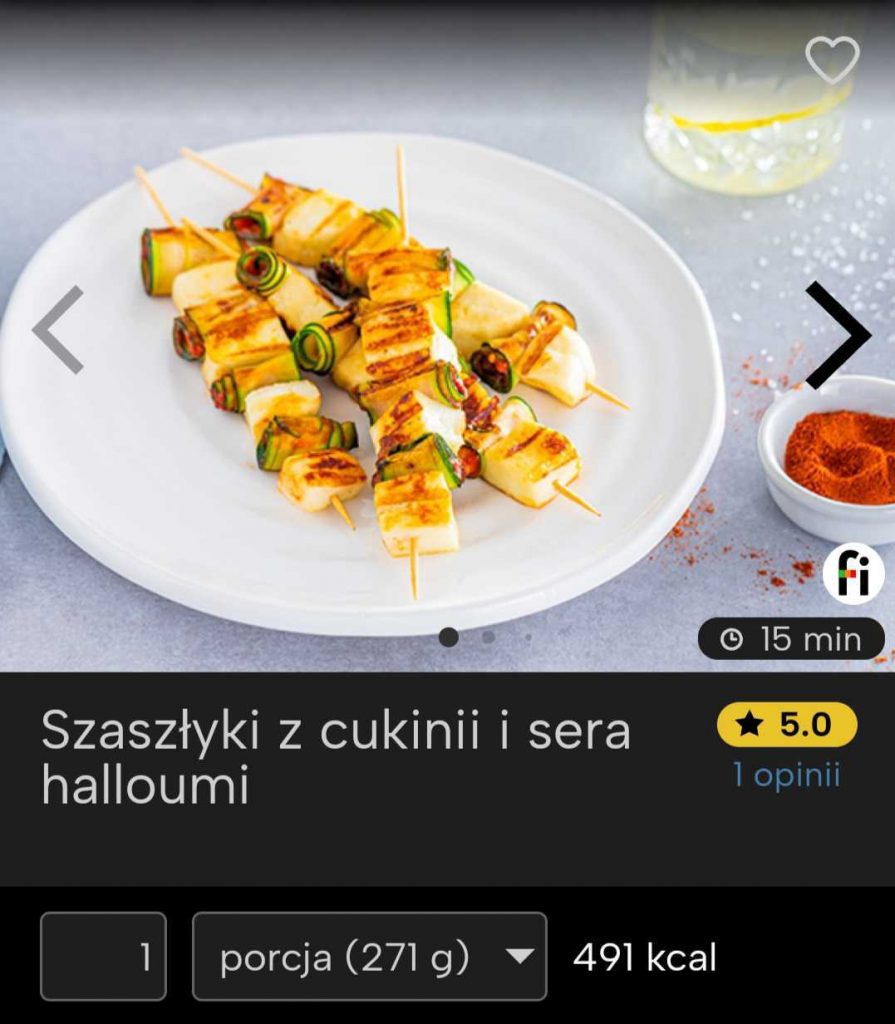 Szaszłyki z cukinii i sera halloumi dania z grilla fitatu